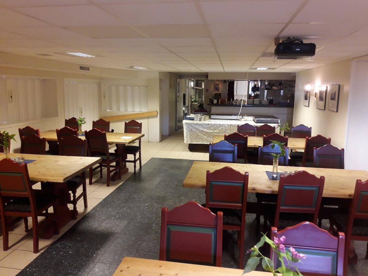 Ridderkroa Tresfjord Motel ภายนอก รูปภาพ